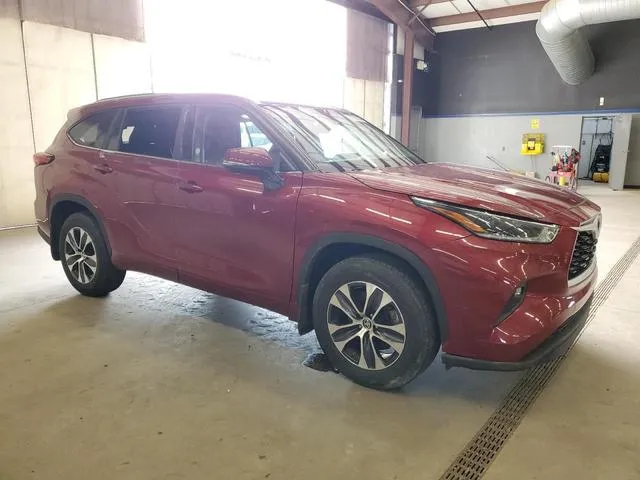 5TDGZRBH9MS157329 2021 2021 Toyota Highlander- Xle 4