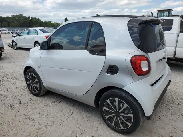 WMEFJ5DA6HK169979 2017 2017 Smart Fortwo 2