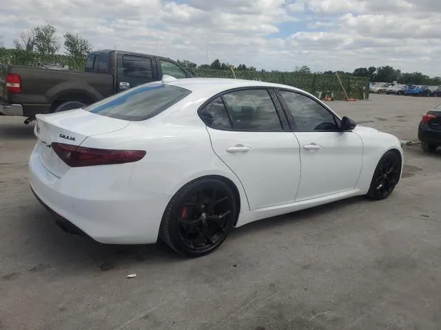 ZARFAMAN0L7635634 2020 2020 Alfa Romeo Giulia 3