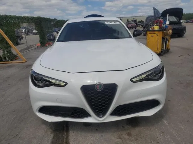 ZARFAMAN0L7635634 2020 2020 Alfa Romeo Giulia 5