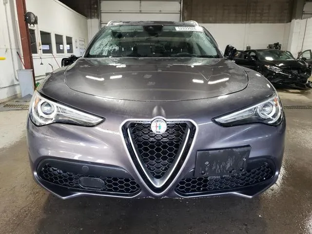 ZASFAKAN9J7B74629 2018 2018 Alfa Romeo Stelvio 5