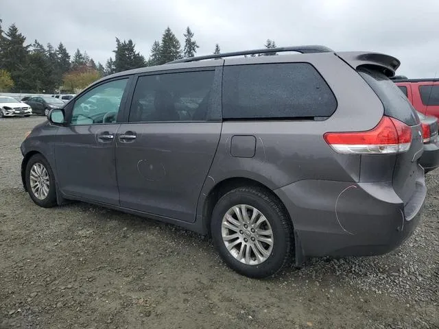 5TDYK3DC8CS239784 2012 2012 Toyota Sienna- Xle 2