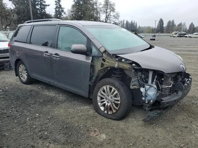 5TDYK3DC8CS239784 2012 2012 Toyota Sienna- Xle 4