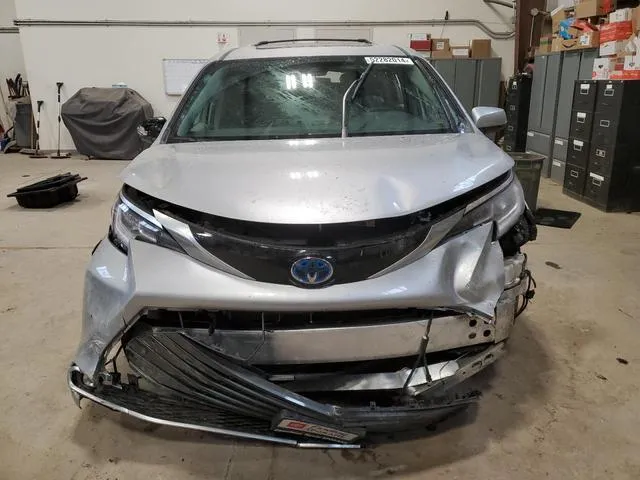 5TDZSKFC6RS127859 2024 2024 Toyota Sienna- Limited 5