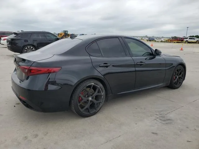 ZARFAMAN2K7622737 2019 2019 Alfa Romeo Giulia 3