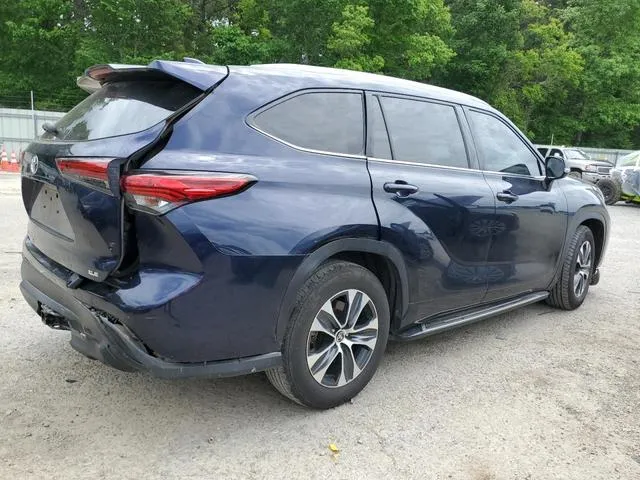 5TDGZRAH3MS521875 2021 2021 Toyota Highlander- Xle 3