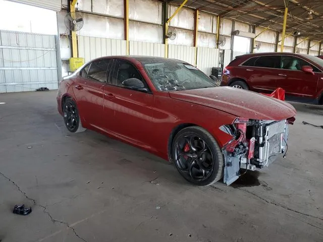 ZARFAMBN2K7621912 2019 2019 Alfa Romeo Giulia- TI 4