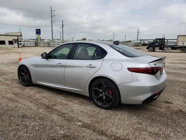 ZARFAEEN9J7597611 2018 2018 Alfa Romeo Giulia- Ti Q4 2