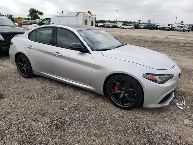 ZARFAEEN9J7597611 2018 2018 Alfa Romeo Giulia- Ti Q4 4