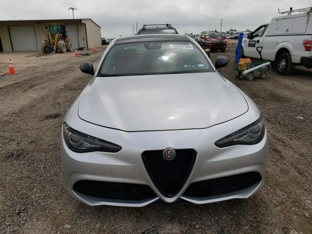 ZARFAEEN9J7597611 2018 2018 Alfa Romeo Giulia- Ti Q4 5