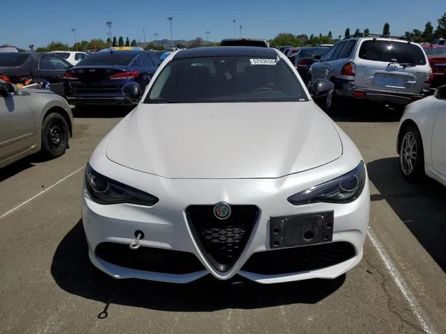 ZARFAMBN9K7609868 2019 2019 Alfa Romeo Giulia- TI 5