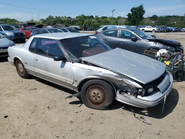 1G3EZ13L0MU302944 1991 1991 Oldsmobile Toronado 4