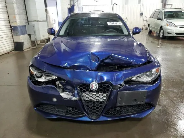 ZARFAEDN0H7557798 2017 2017 Alfa Romeo Giulia- Q4 5