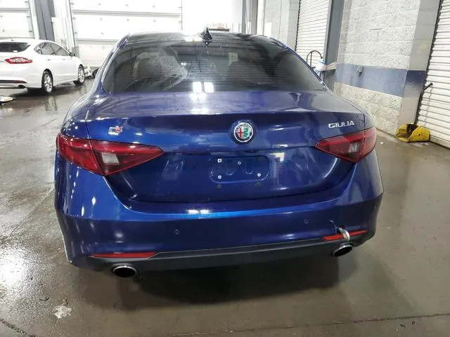 ZARFAEDN0H7557798 2017 2017 Alfa Romeo Giulia- Q4 6