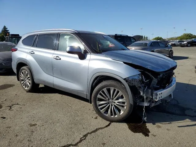 5TDFZRBH7NS168911 2022 2022 Toyota Highlander- Platinum 4