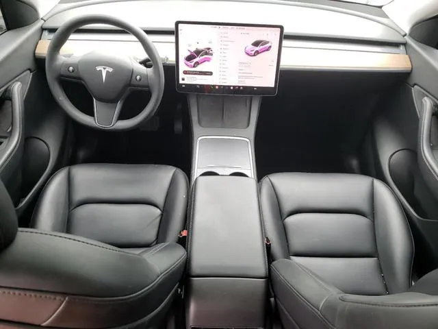 5YJYGDEE0MF199391 2021 2021 Tesla MODEL Y 8