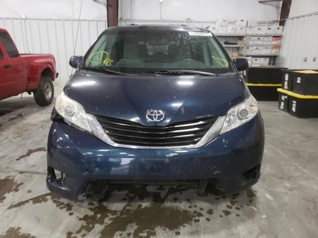 5TDKK3DC2BS050004 2011 2011 Toyota Sienna- LE 7