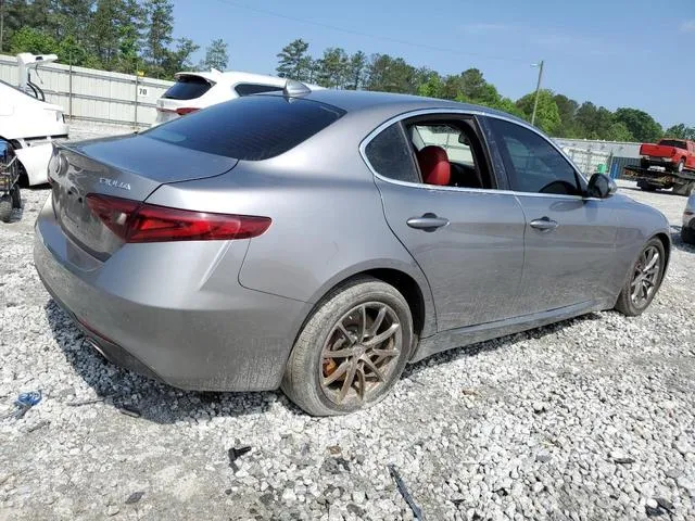 ZARFAEBNXJ7589487 2018 2018 Alfa Romeo Giulia 3