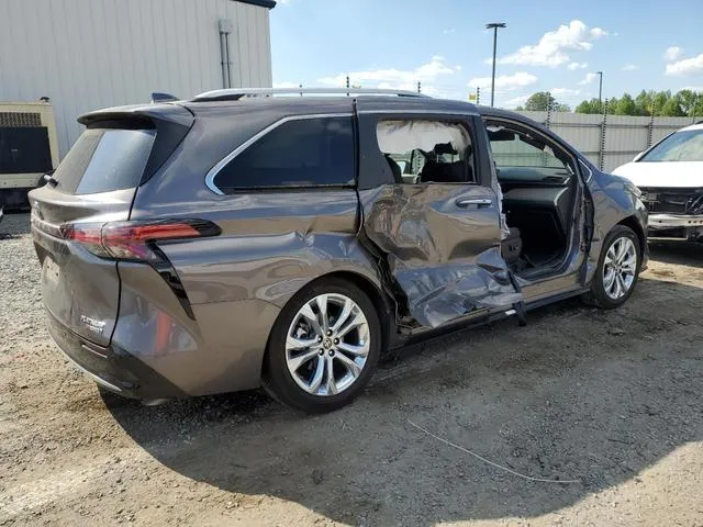 5TDERKECXNS117289 2022 2022 Toyota Sienna- Limited 3