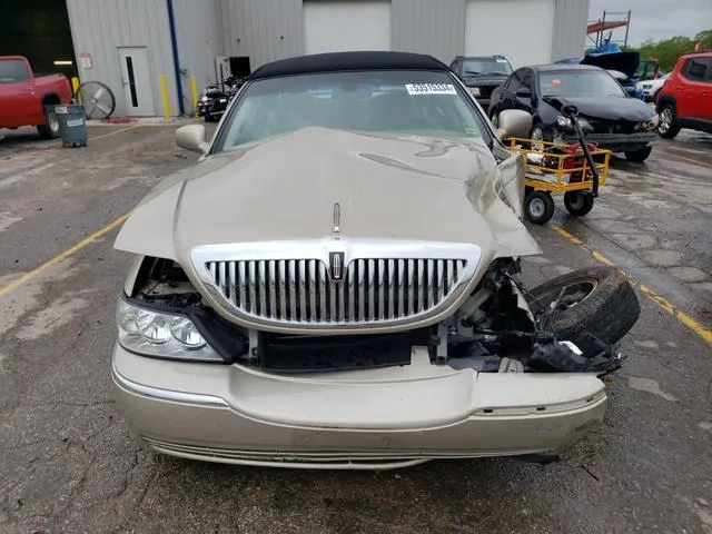 2LNHM82VX9X626924 2009 2009 Lincoln Town Car- Signature Limited 5