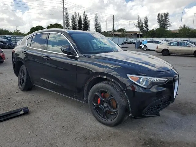 ZASFAKAN3J7B61925 2018 2018 Alfa Romeo Stelvio 4