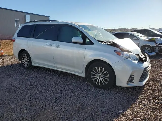 5TDYZ3DC6LS083644 2020 2020 Toyota Sienna- Xle 4