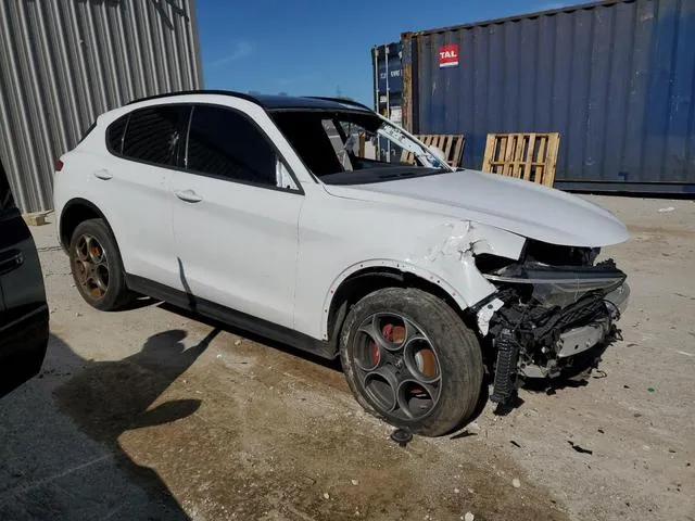 ZASPAKAN0N7D24038 2022 2022 Alfa Romeo Stelvio 4