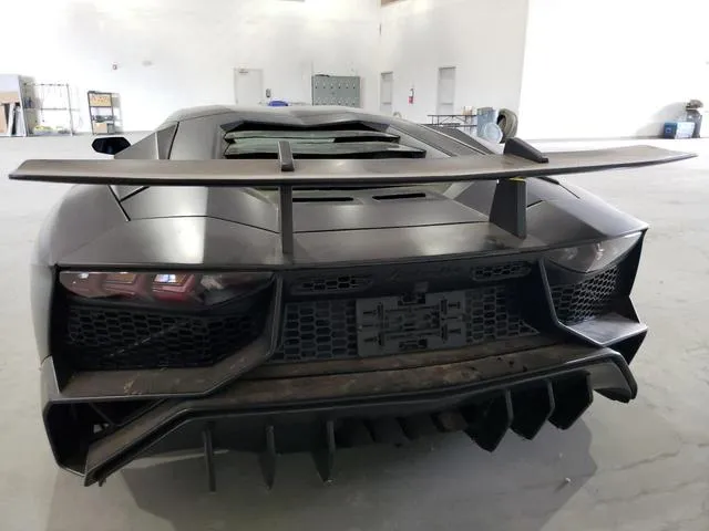 ZHWUC1ZD8FLA03265 2015 2015 Lamborghini Aventador 6