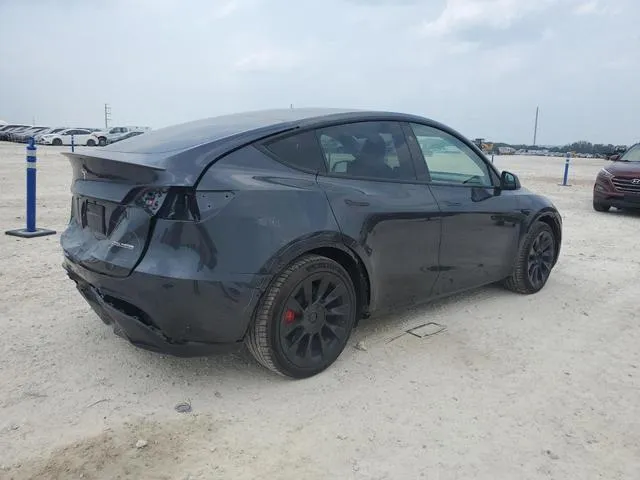 7SAYGDEF8RF037091 2024 2024 Tesla MODEL Y 3