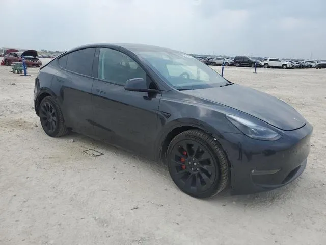 7SAYGDEF8RF037091 2024 2024 Tesla MODEL Y 4