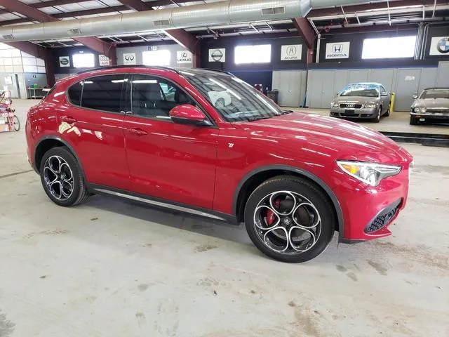 ZASPAKBN6N7D31087 2022 2022 Alfa Romeo Stelvio- TI 4