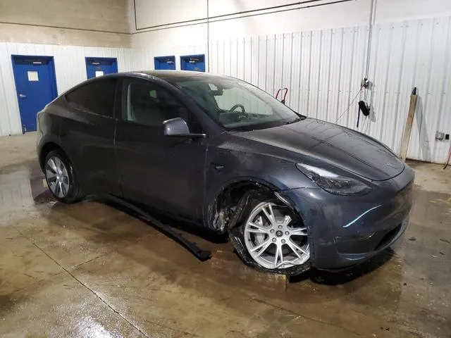 7SAYGDEE0RA261301 2024 2024 Tesla MODEL Y 4