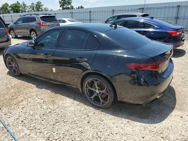 ZARFAMBN2K7603877 2019 2019 Alfa Romeo Giulia- TI 2