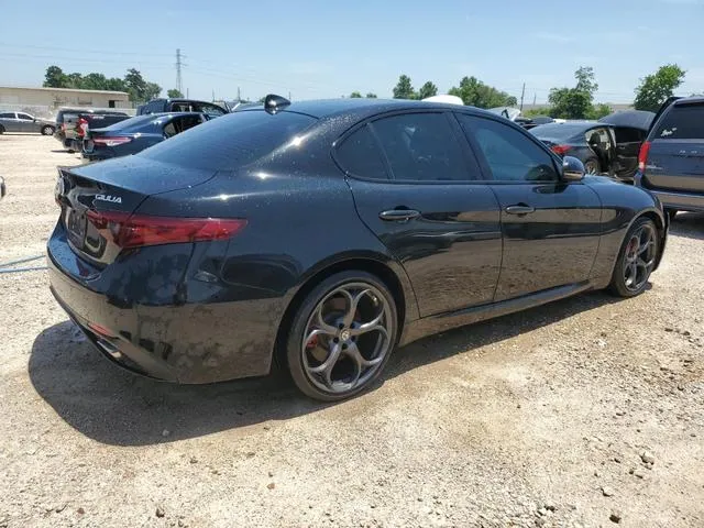 ZARFAMBN2K7603877 2019 2019 Alfa Romeo Giulia- TI 3