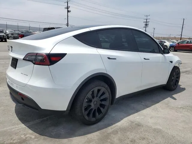 7SAYGDEE0PF621022 2023 2023 Tesla MODEL Y 3