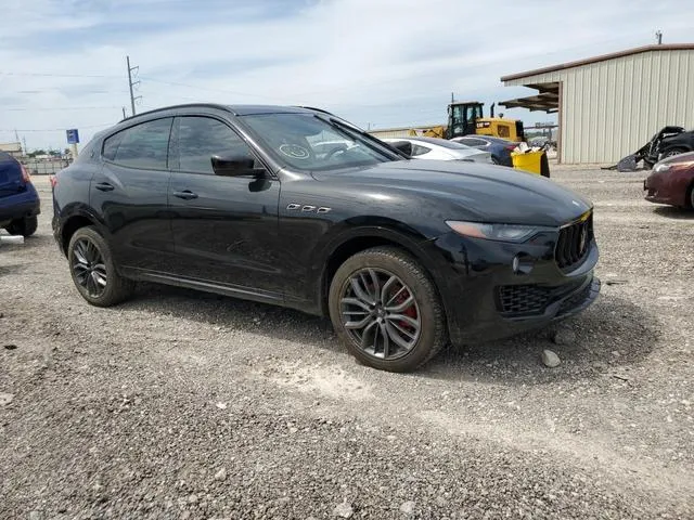 ZN661XUAXJX303751 2018 2018 Maserati Levante 4