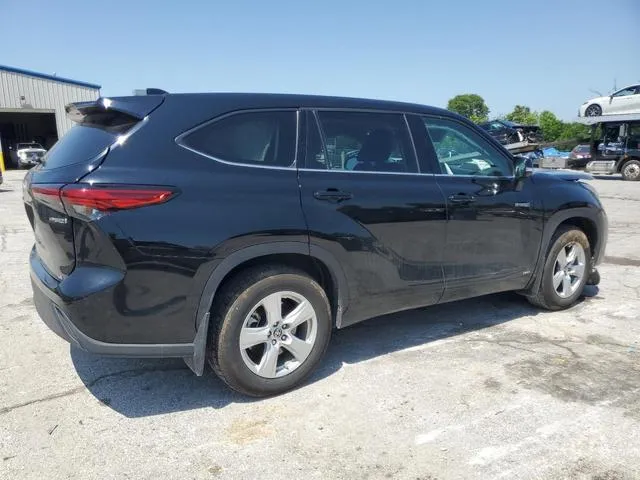 5TDBBRCH4MS515899 2021 2021 Toyota Highlander- Hybrid Le 3