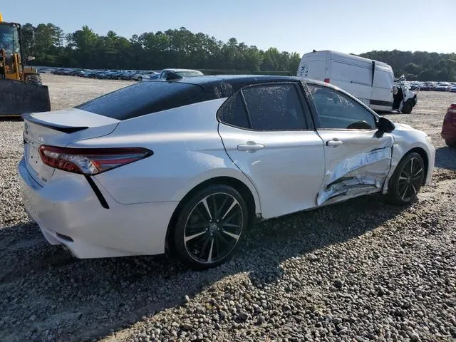 4T1B61HK5JU003064 2018 2018 Toyota Camry- Xse 3