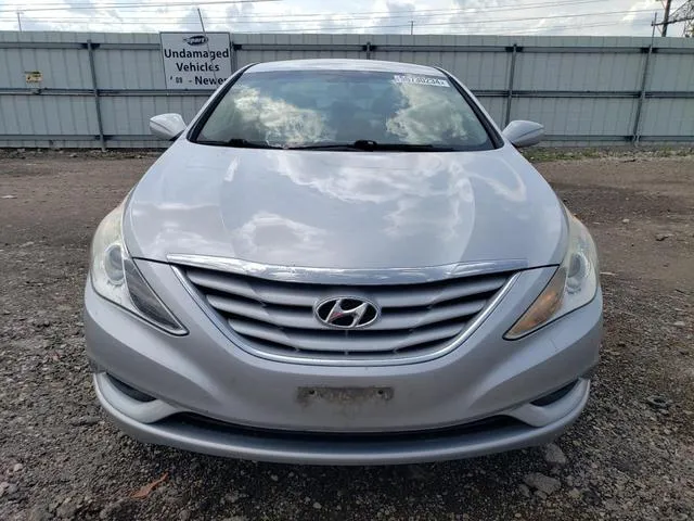 5NPEB4AC2CH437070 2012 2012 Hyundai Sonata- Gls 5