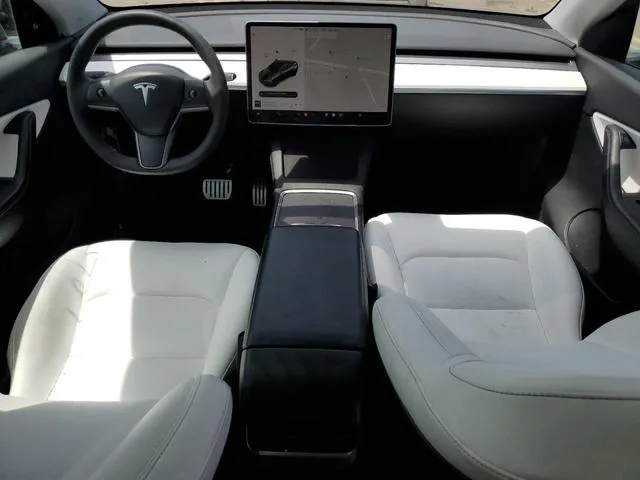 5YJYGDEF5MF219935 2021 2021 Tesla MODEL Y 8