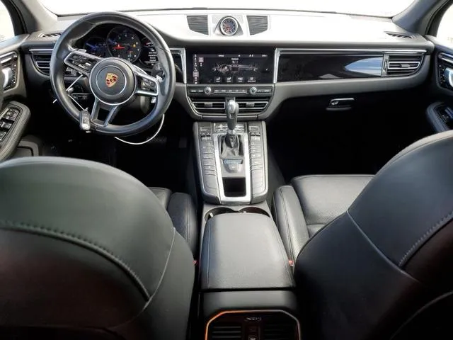 WP1AA2A56LLB01388 2020 2020 Porsche Macan 8