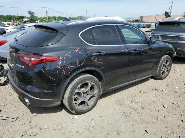 ZASFAKAN2J7B62418 2018 2018 Alfa Romeo Stelvio 3