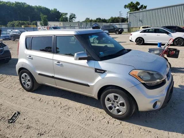 KNDJT2A57D7533204 2013 2013 KIA Soul 4