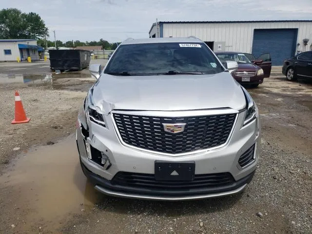 1GYKNCRS4LZ138568 2020 2020 Cadillac XT5- Premium Luxury 5