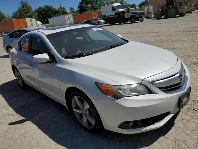 19VDE2E55DE000889 2013 2013 Acura ILX- 24 Premium 4