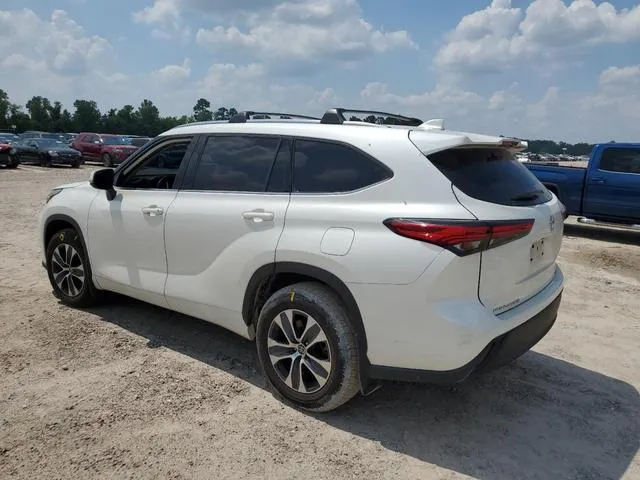 5TDHZRAH3LS502973 2020 2020 Toyota Highlander- Xle 2