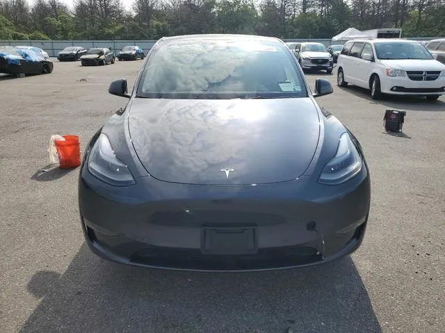 7SAYGDEE8RA255763 2024 2024 Tesla MODEL Y 5