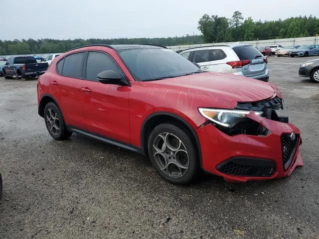 ZASPAJAN4M7D03329 2021 2021 Alfa Romeo Stelvio- Sport 4