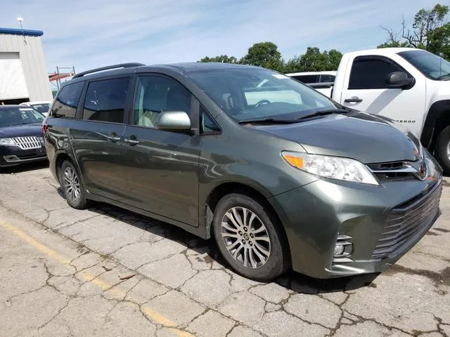 5TDYZ3DC0LS061977 2020 2020 Toyota Sienna- Xle 4