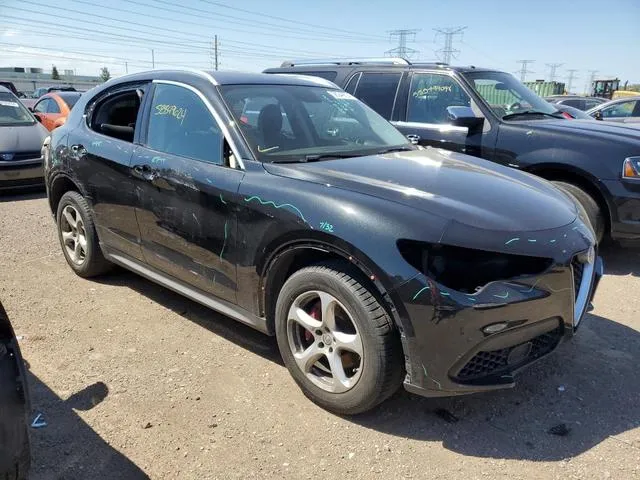 ZASFAKAN7J7B66870 2018 2018 Alfa Romeo Stelvio 4